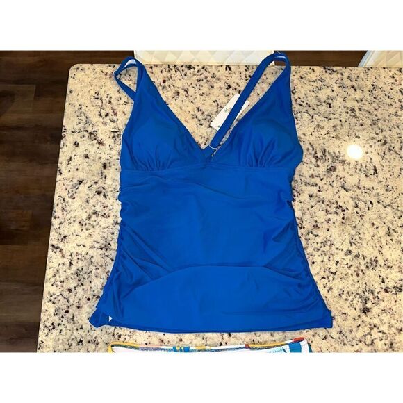 beachsissi Floral Print bottom/V Neck Tummy Control Tankini Set - Picture 4 of 6